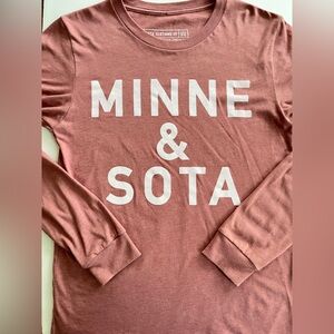 MINNESOTA Sota Pinkish Long Sleeve Graphic Tee Womens adult sz small! Like new!